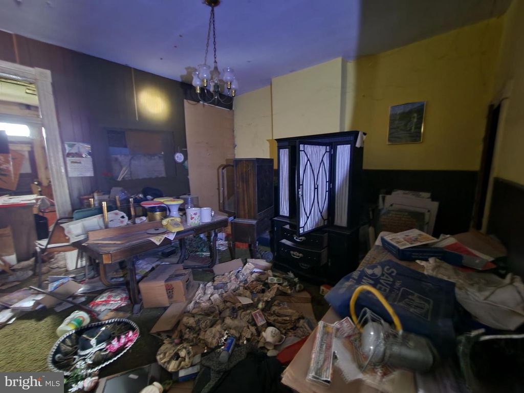 Image 10 of property listing at 1613 E LAFAYETTE AVE, Baltimore, MD 21213