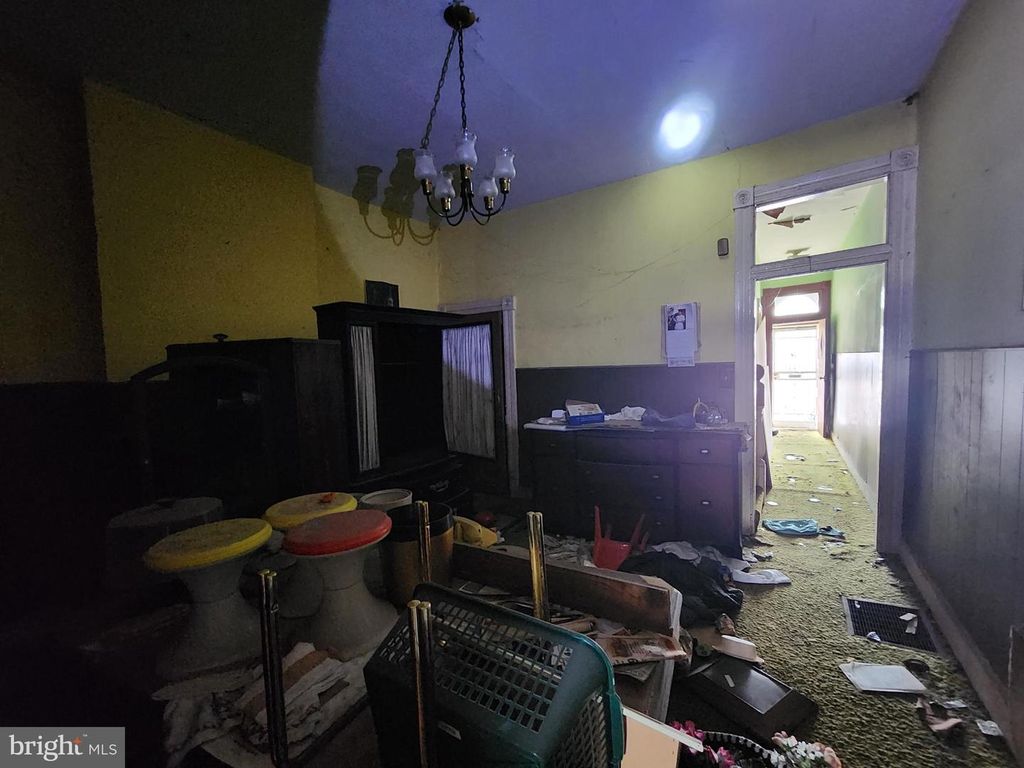 Image 12 of property listing at 1613 E LAFAYETTE AVE, Baltimore, MD 21213