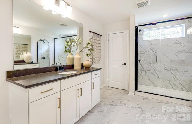 2019 Bayou Trace Drive, Charlotte, NC 28262