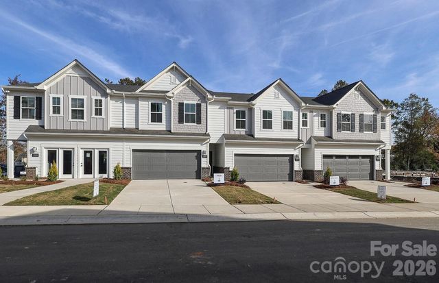2019 Bayou Trace Drive, Charlotte, NC 28262