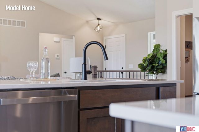 2736 Kinzie Circle, Lincoln, NE 68507