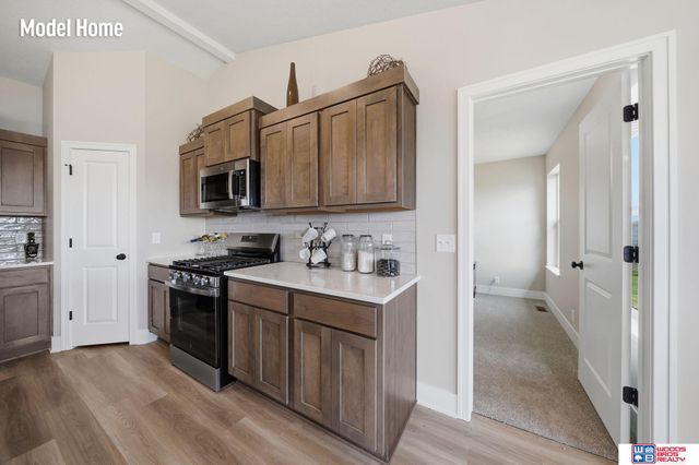 2736 Kinzie Circle, Lincoln, NE 68507