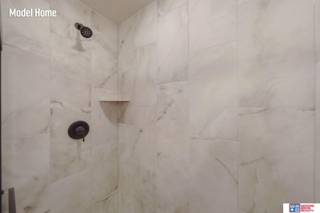 2736 Kinzie Circle, Lincoln, NE 68507