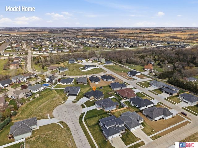 2736 Kinzie Circle, Lincoln, NE 68507