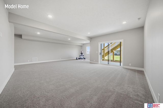 2736 Kinzie Circle, Lincoln, NE 68507