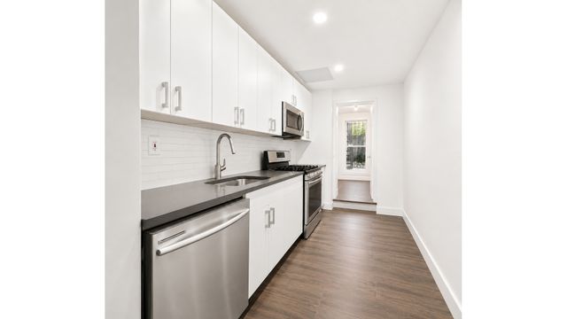 438 LEWIS Avenue, New York City, NY 11233