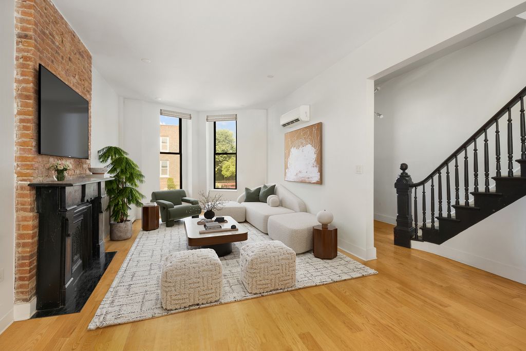 438 LEWIS Avenue, New York City, NY 11233