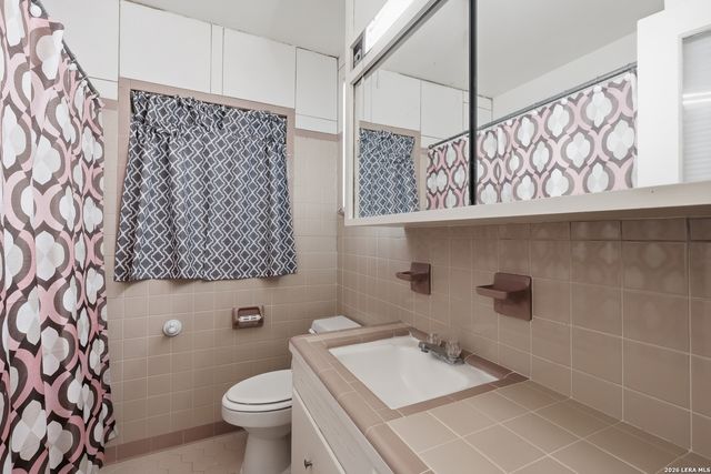 126 Chesswood, San Antonio, TX 78228