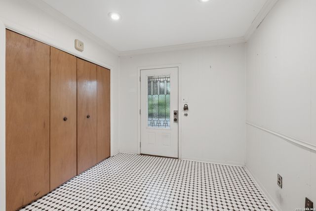 126 Chesswood, San Antonio, TX 78228