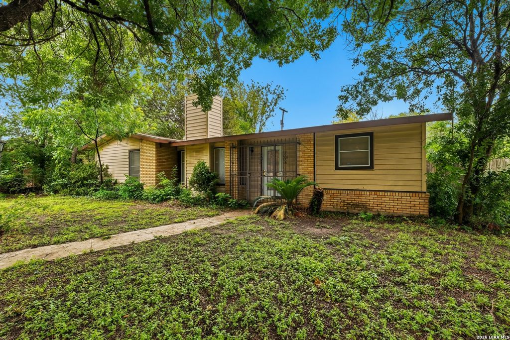 126 Chesswood, San Antonio, TX 78228