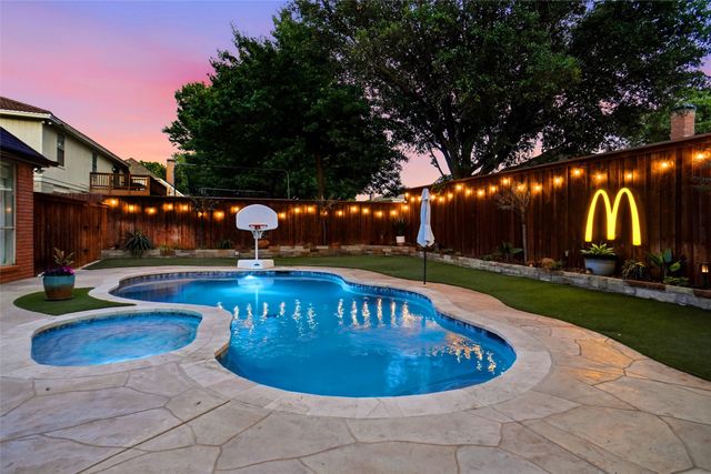 128 Greenhill Trail S, Trophy Club, TX 76262