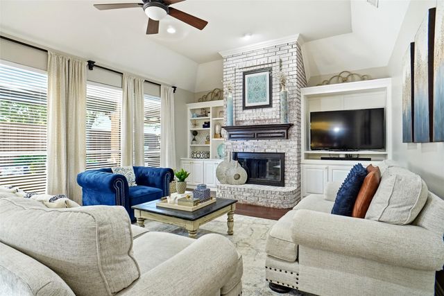 128 Greenhill Trail S, Trophy Club, TX 76262