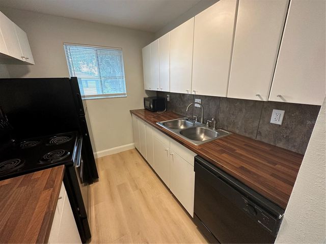 1835 BOUGH AVENUE 4, Clearwater, FL 33760