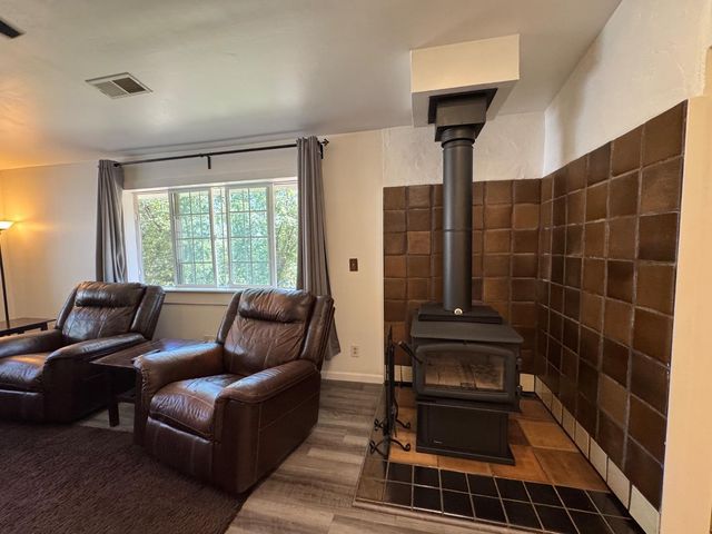 14764 Tanyard Hill Rd, Pine Grove, CA 95665