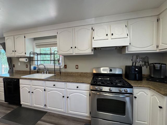 14764 Tanyard Hill Rd, Pine Grove, CA 95665