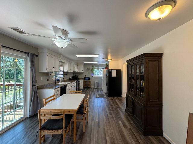 14764 Tanyard Hill Rd, Pine Grove, CA 95665