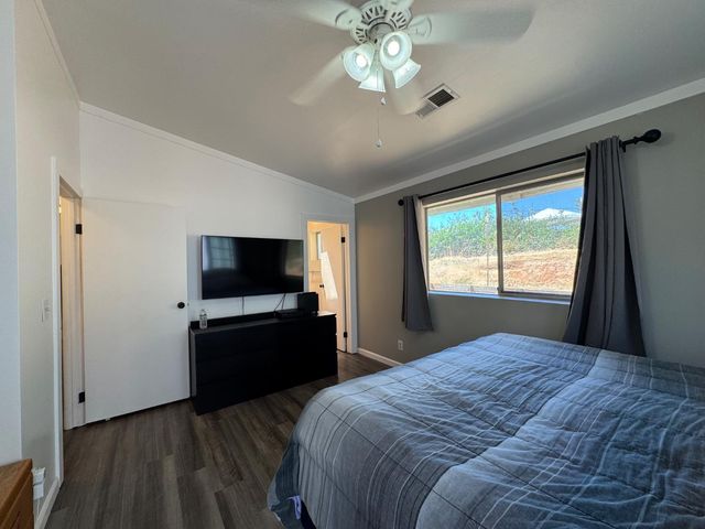 14764 Tanyard Hill Rd, Pine Grove, CA 95665