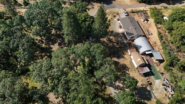 14764 Tanyard Hill Rd, Pine Grove, CA 95665