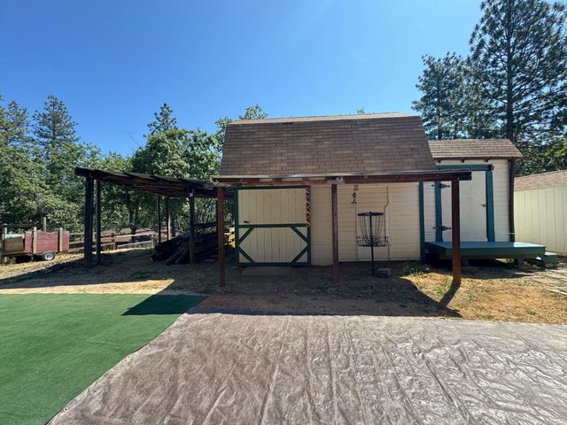 14764 Tanyard Hill Rd, Pine Grove, CA 95665