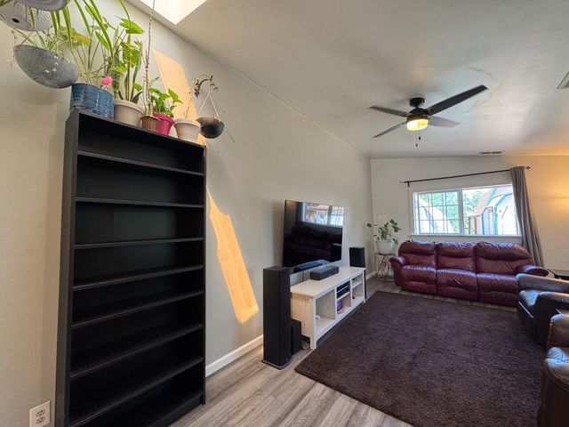 14764 Tanyard Hill Rd, Pine Grove, CA 95665