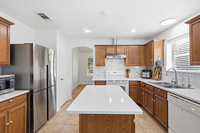 513 Welch Drive, Royse City, TX 75189