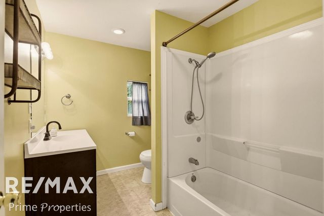 10083 S Lewis Road, Millington, MI 48746