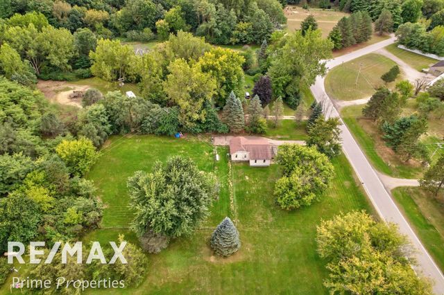 10083 S Lewis Road, Millington, MI 48746