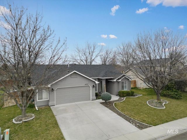 4225 E Park Ridge Dr, Nampa, ID 83687