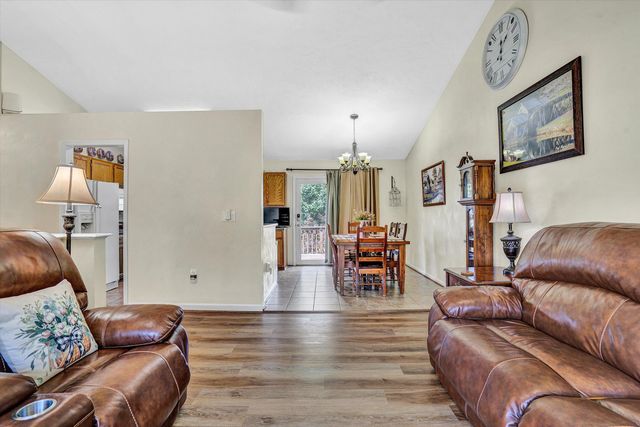 927 Harmon CIR, Roanoke, VA 24019