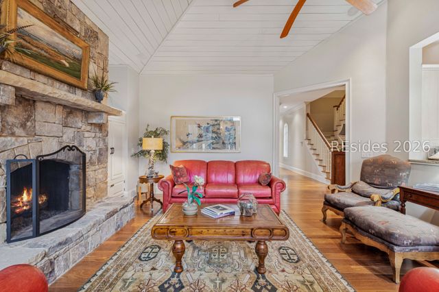 25 Ashley Hall Dr, Bluffton, SC 29910