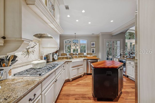 25 Ashley Hall Dr, Bluffton, SC 29910