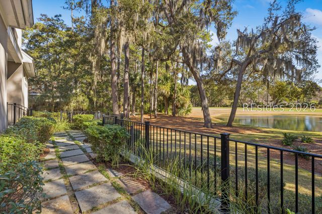 25 Ashley Hall Dr, Bluffton, SC 29910