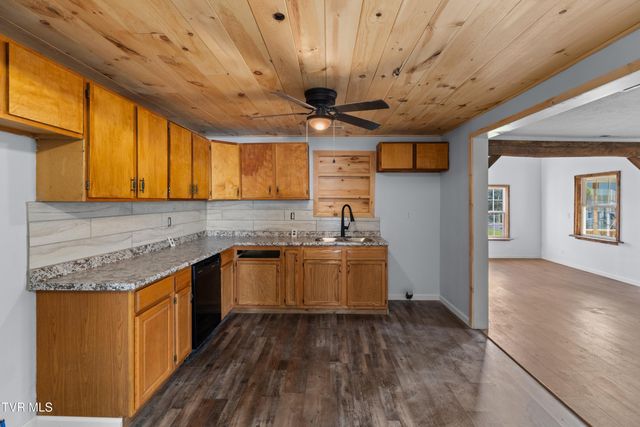 150 Newman Street, Sneedville, TN 37869