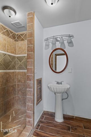 150 Newman Street, Sneedville, TN 37869