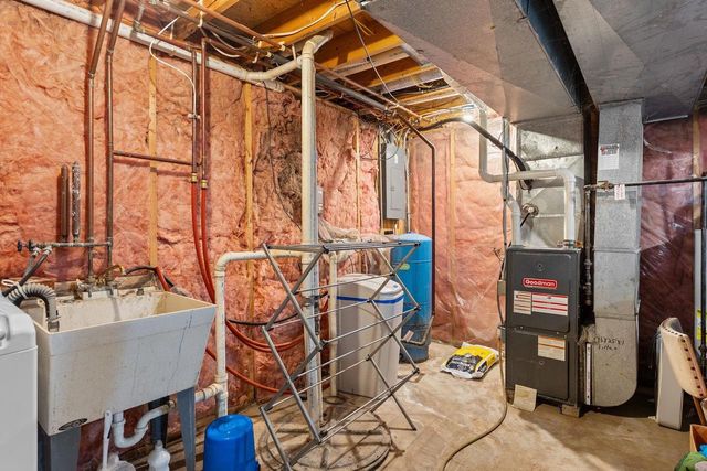 6657 Wendell Way, Deforest, WI 53532