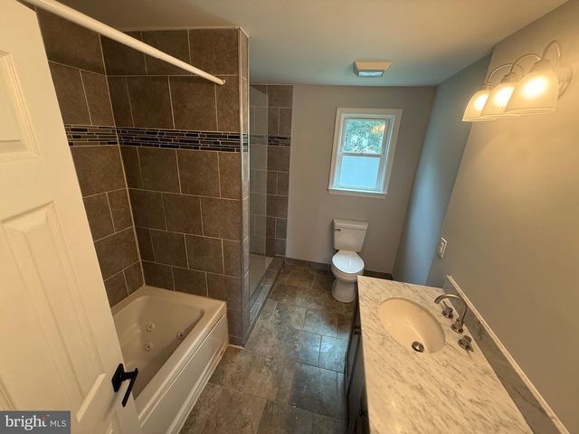 2914 ADAMS DR, Hatfield, PA 19440