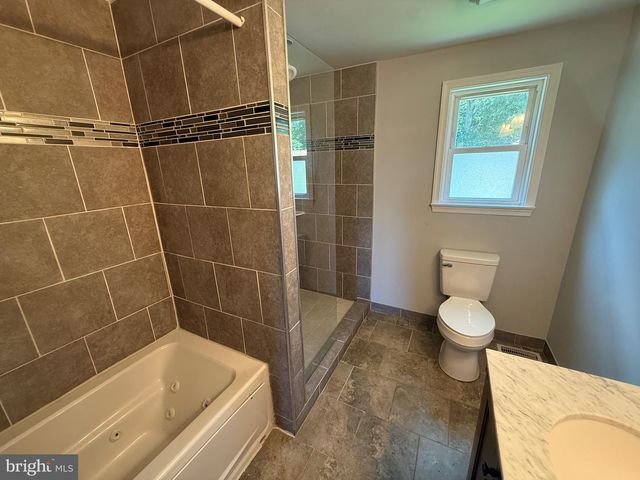 2914 ADAMS DR, Hatfield, PA 19440