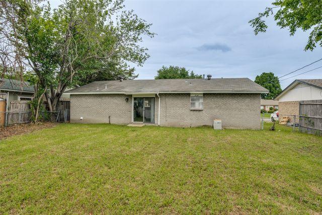 714 Shorecrest Drive, Garland, TX 75040