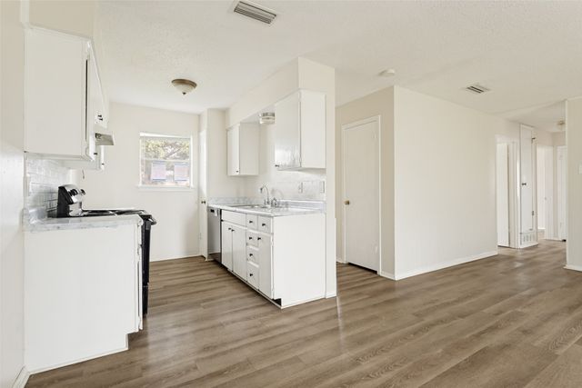 714 Shorecrest Drive, Garland, TX 75040