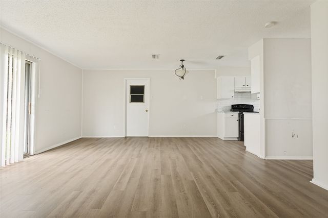 714 Shorecrest Drive, Garland, TX 75040