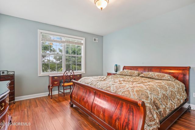 12 Silver Maple Lane, Howell, NJ 07728