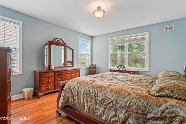12 Silver Maple Lane, Howell, NJ 07728