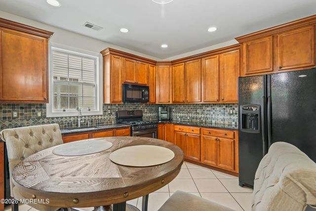 12 Silver Maple Lane, Howell, NJ 07728