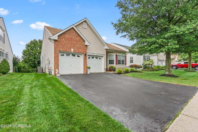 12 Silver Maple Lane, Howell, NJ 07728