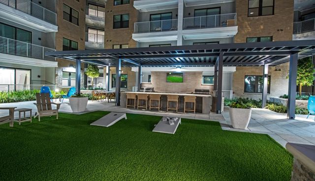 3636 W Dallas Street 521, Houston, TX 77019