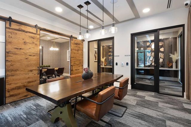 3636 W Dallas Street 521, Houston, TX 77019