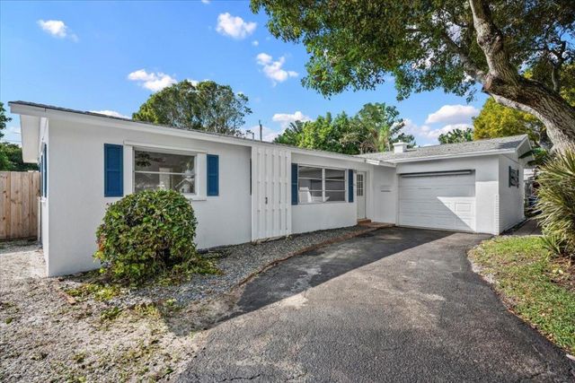 516 Sabal Palm Drive, Lake Park, FL 33403