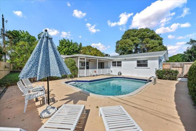 516 Sabal Palm Drive, Lake Park, FL 33403