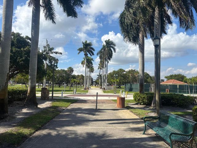 516 Sabal Palm Drive, Lake Park, FL 33403