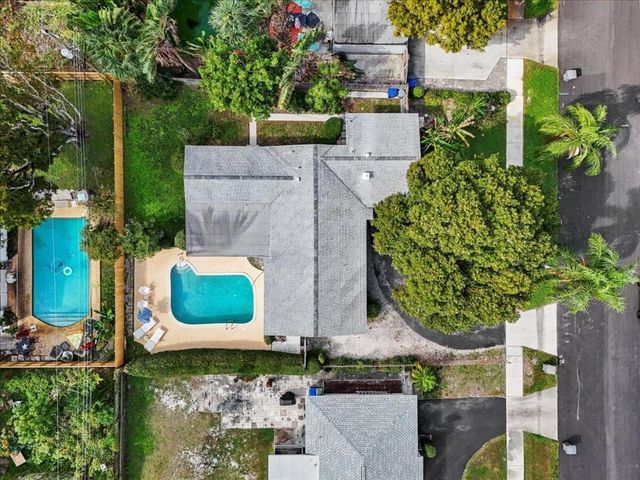 516 Sabal Palm Drive, Lake Park, FL 33403